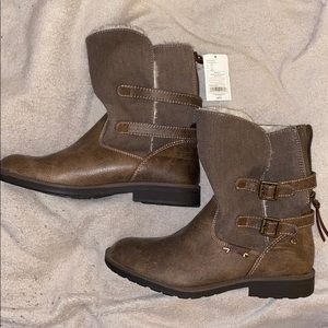 Mad love size 10 brown boots with buckle